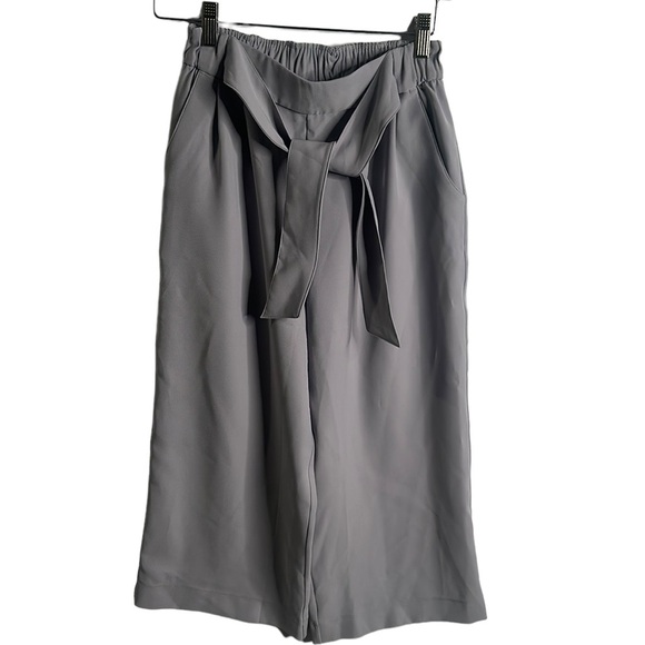 Lululemon gray crop wide leg pants size 4 - Picture 1 of 14